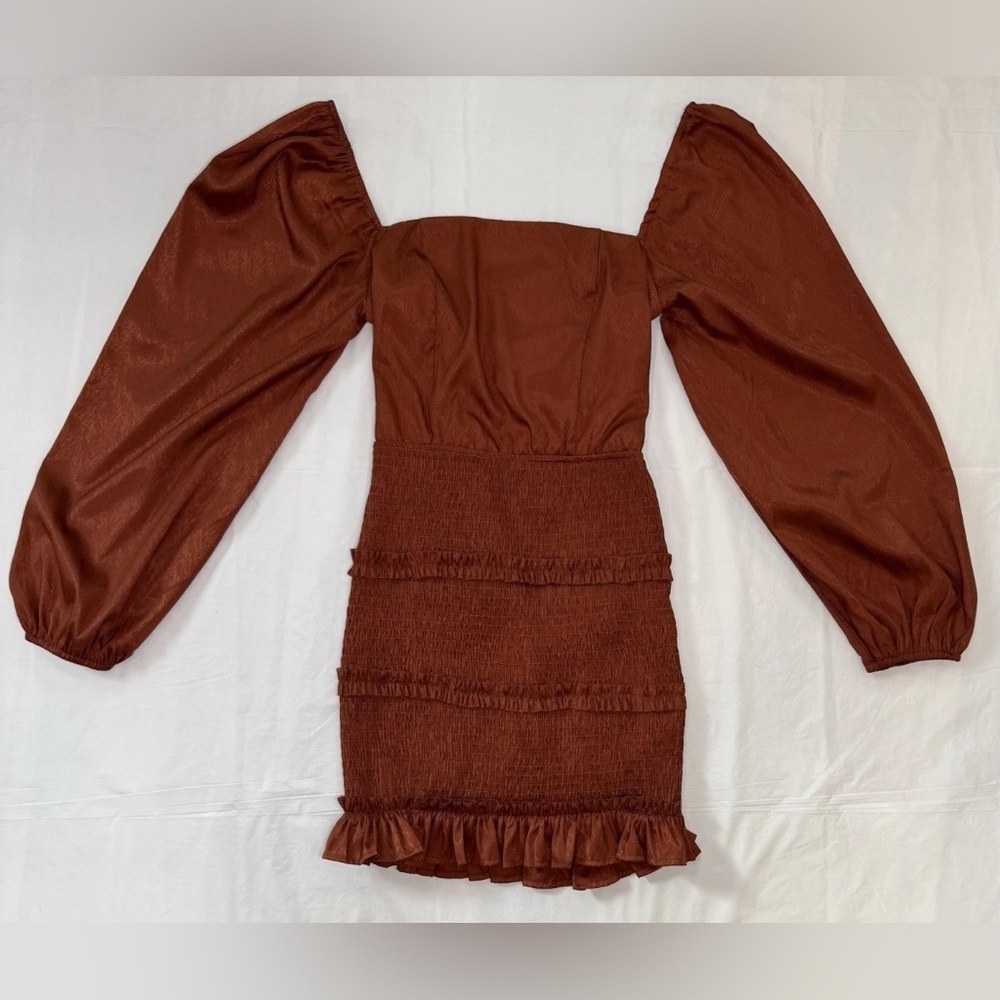 Women's Satin Copper Back Tie Smocked Mini Dress Size M NWOT Bella Mae - Picture 3 of 10